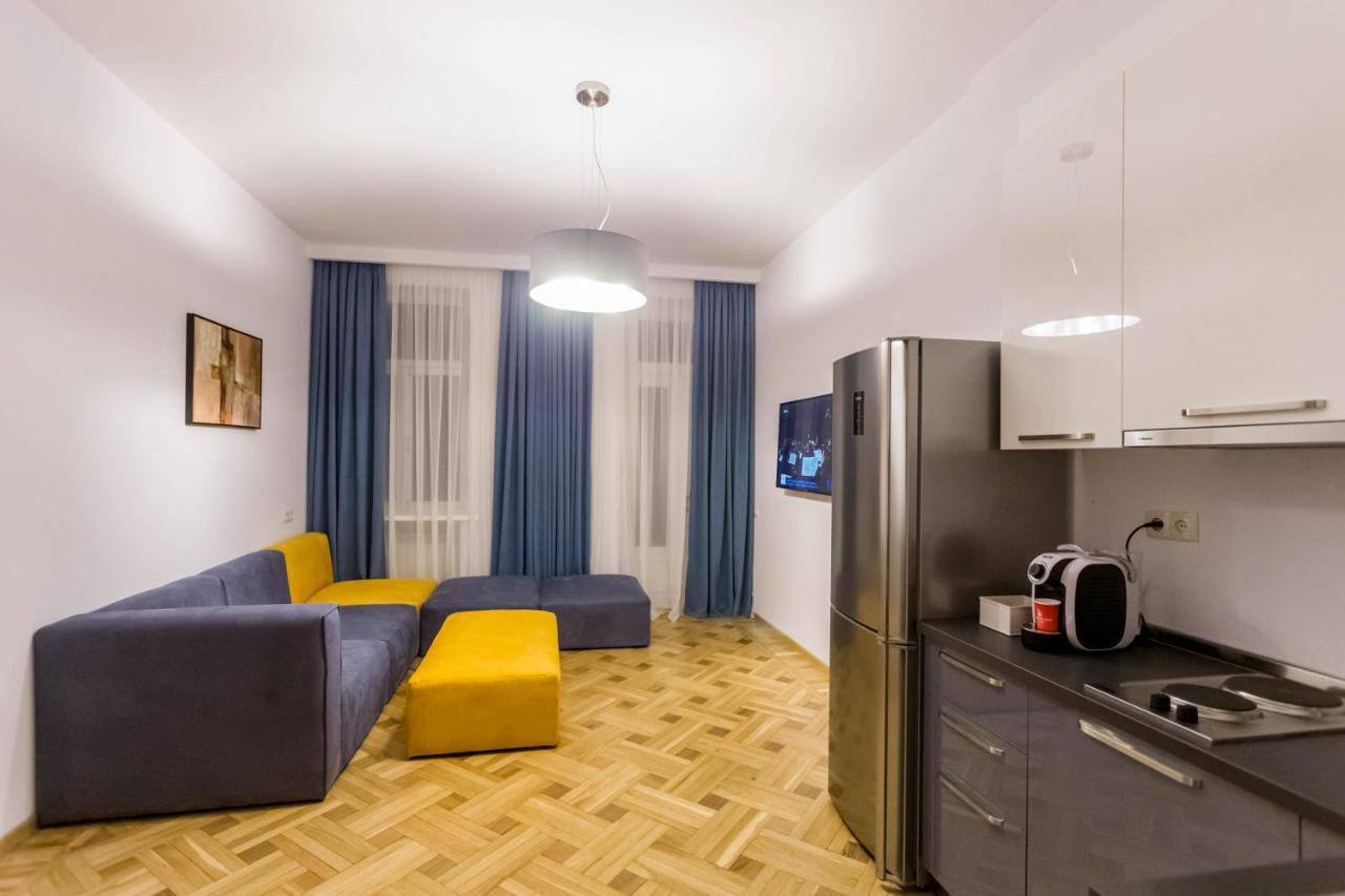 Luxury 3 Bedroom Apartment By Freedom Square City Center Tbilisi Exterior foto