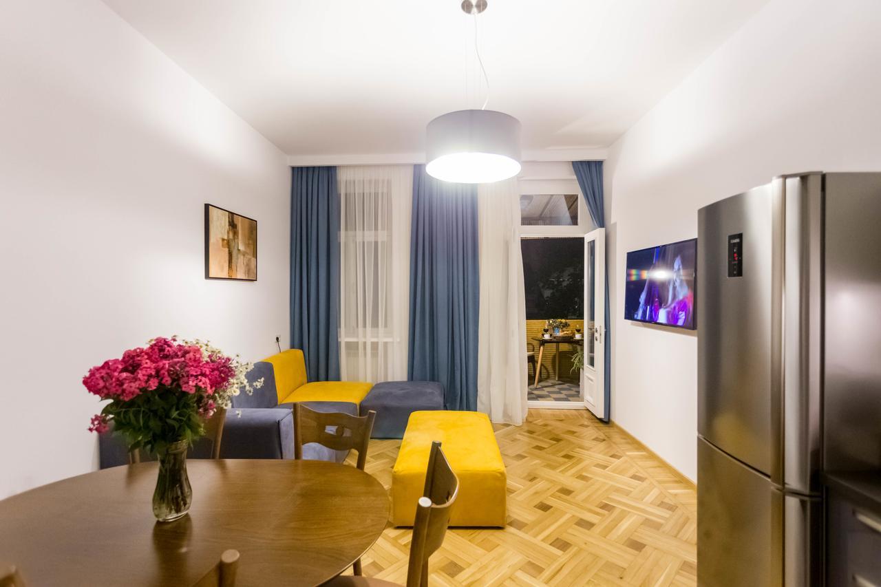 Luxury 3 Bedroom Apartment By Freedom Square City Center Tbilisi Exterior foto